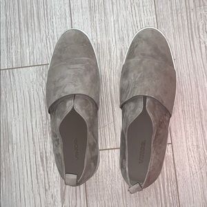 Vince platform flats dove grey color size 7.5